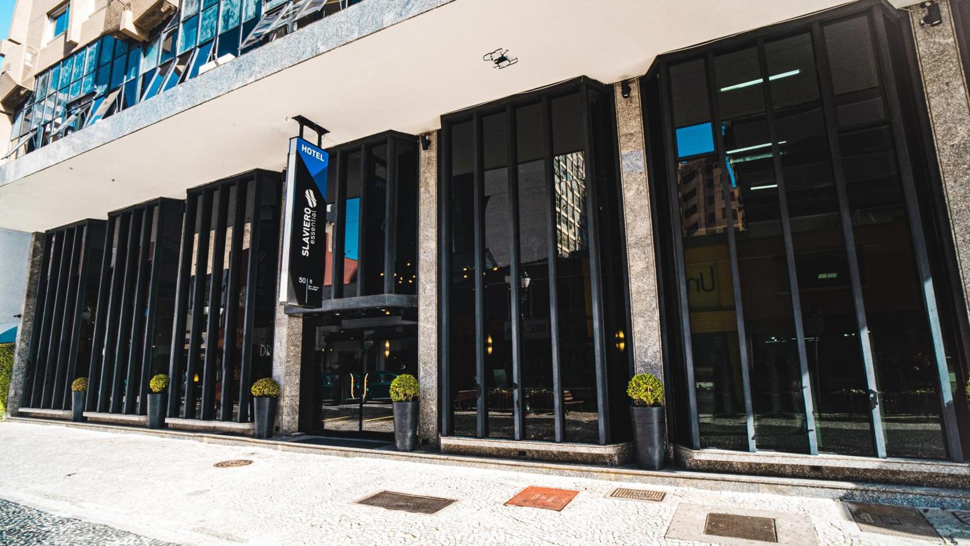 ホテル Slaviero Curitiba Centro エクステリア 写真